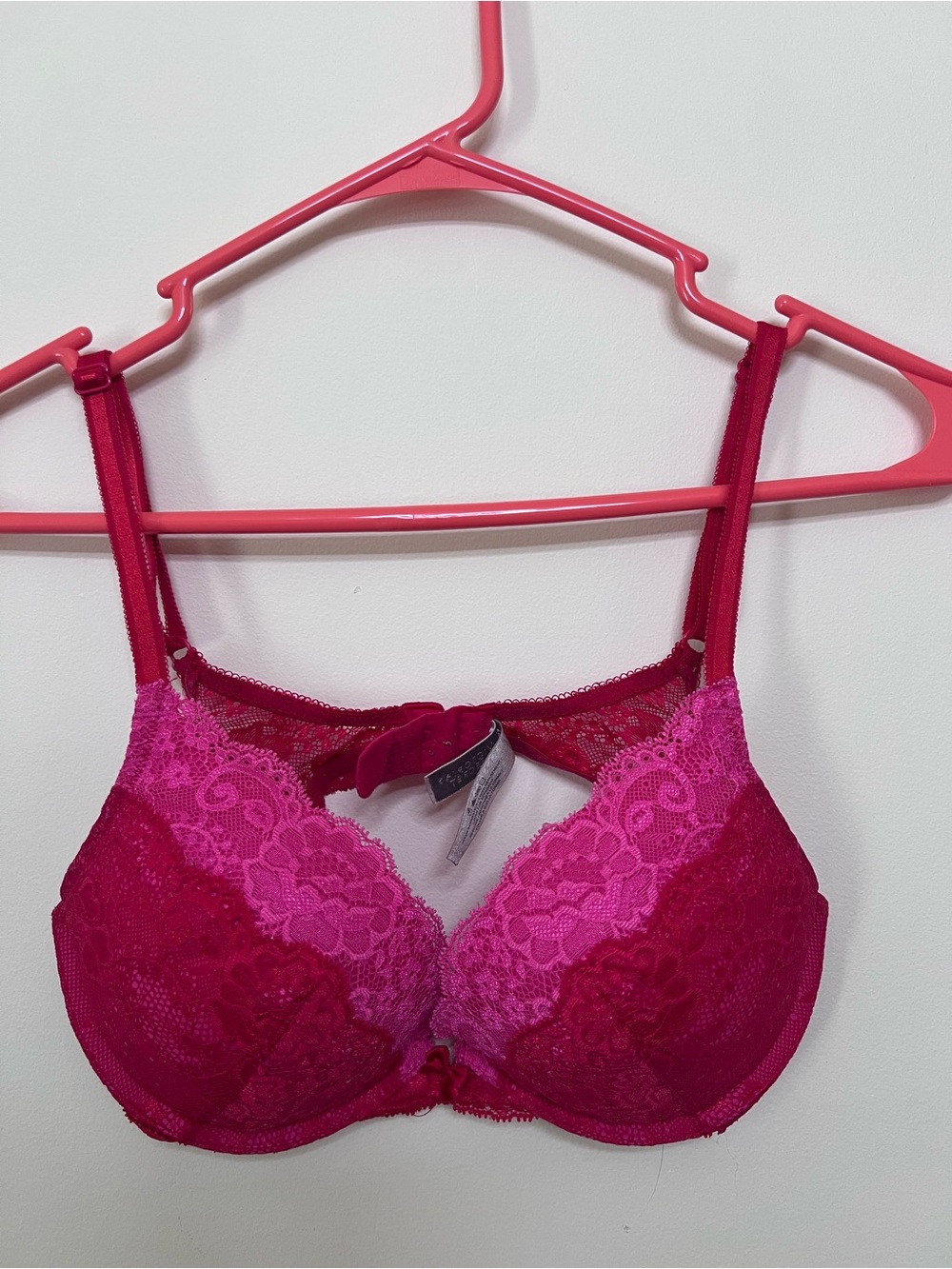 Victoria's Secret Two-Tone Lace Underwire Bra in Deep Fuchsia and Hot Pink